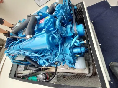 Polyester Bateau à moteur BlueStar Retro Cabin 22 Photo 4