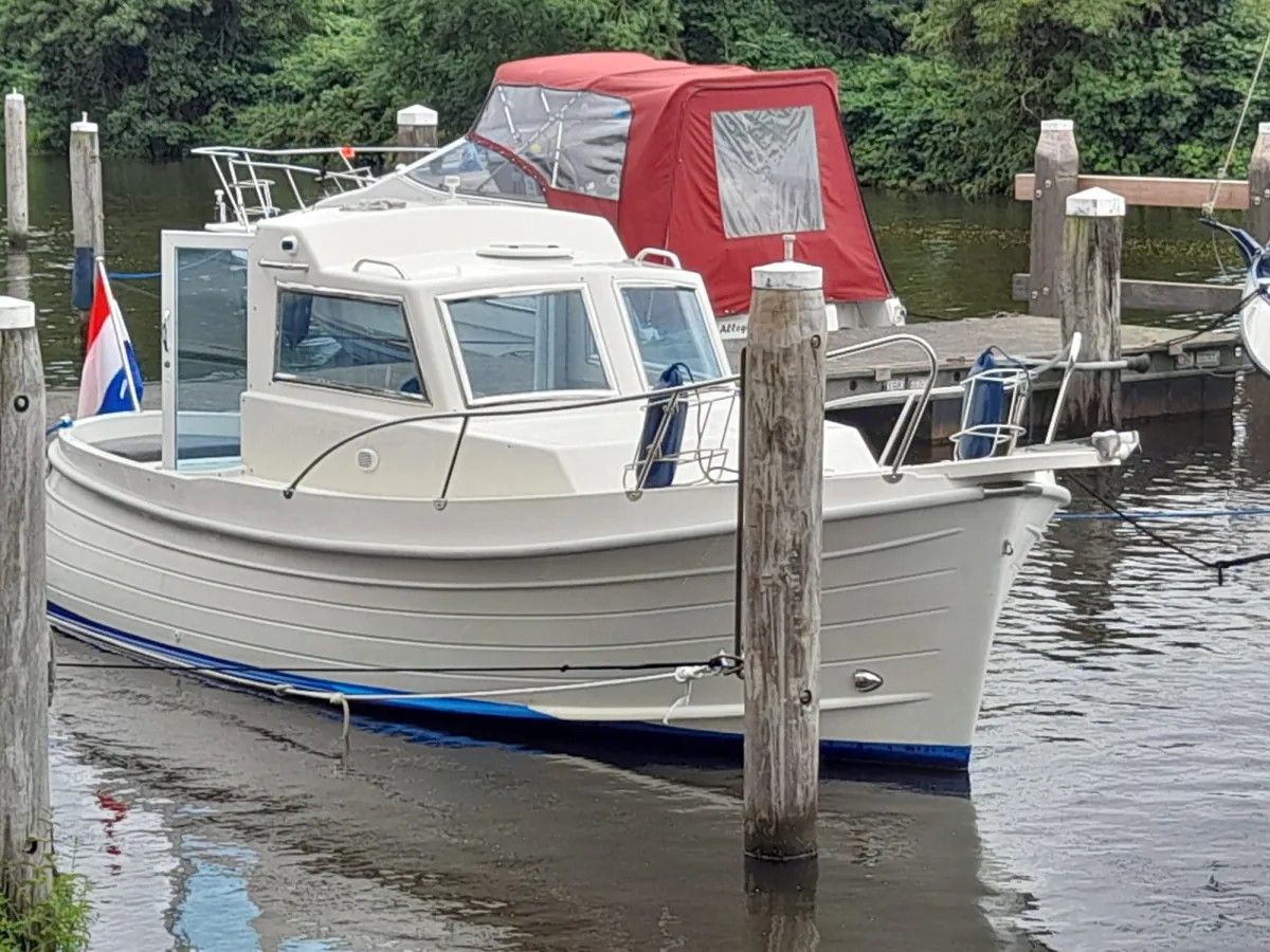 Polyester Bateau à moteur BlueStar Retro Cabin 22