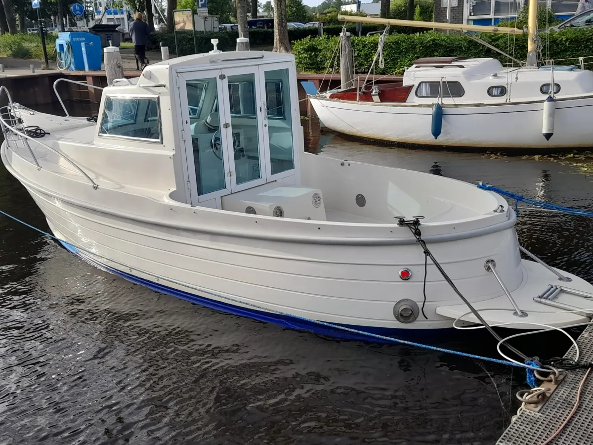 Polyester Bateau à moteur BlueStar Retro Cabin 22