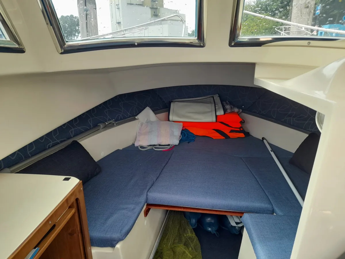 Polyester Bateau à moteur BlueStar Retro Cabin 22