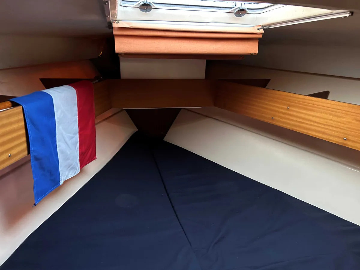 Polyester Sailboat Dufour 31
