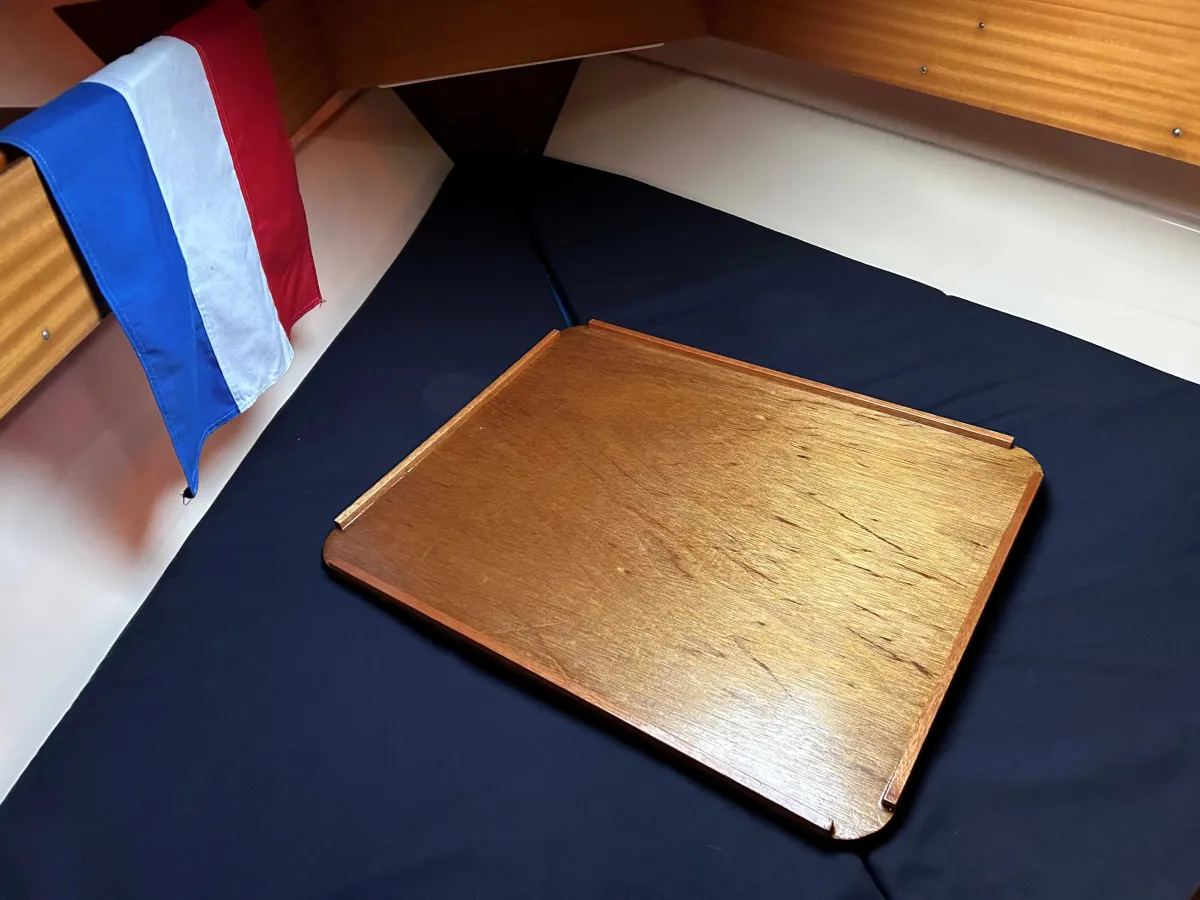 Polyester Sailboat Dufour 31