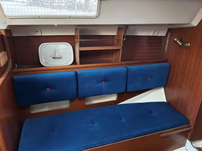 Polyester Sailboat Dufour 31 Photo 23