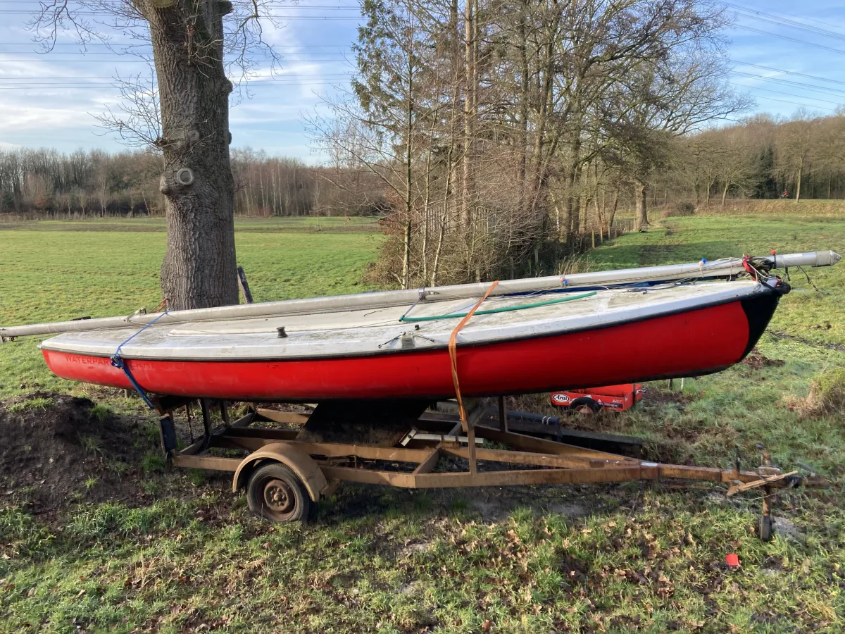 Polyester Voilier UFO 600