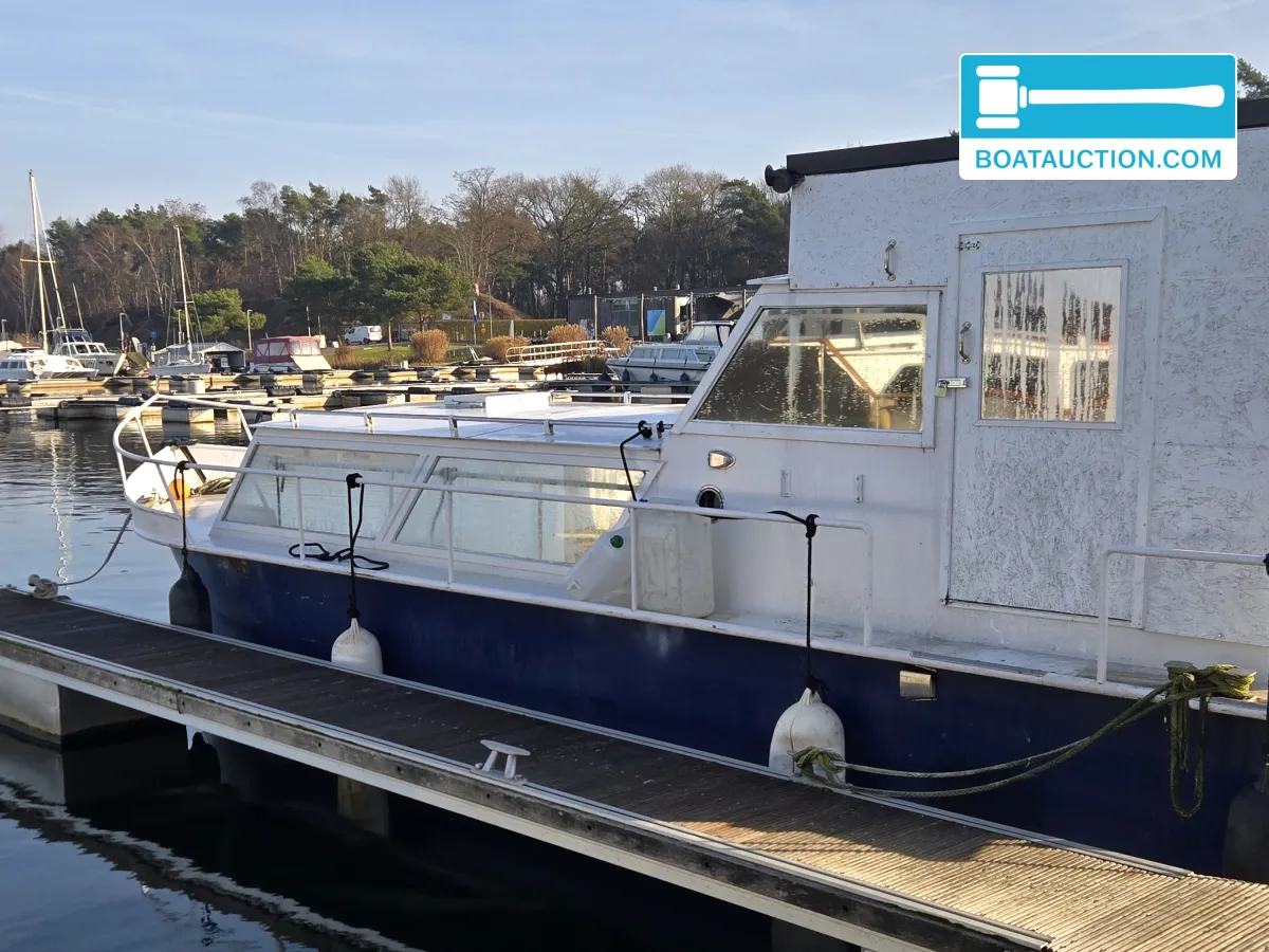 Thumbnail - Motorboot 900