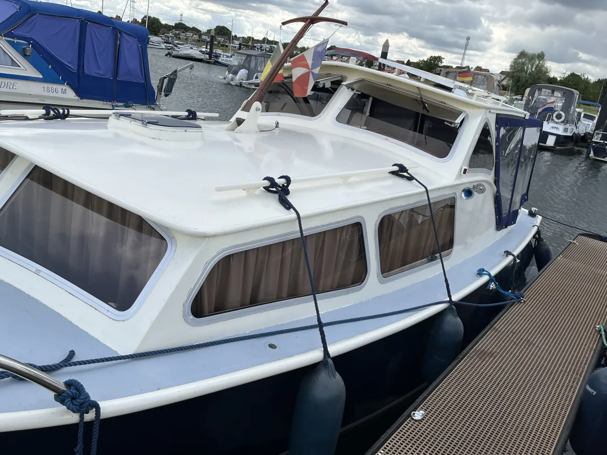 Steel Motorboat Tjeukermeer kruiser 950 AK