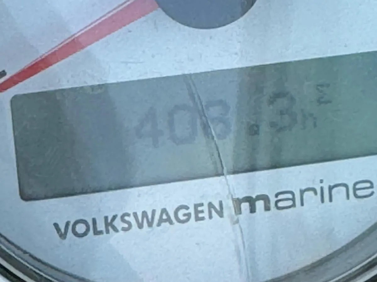 Polyester Speedboot Triton 225 Cuddy