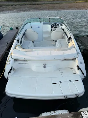 Polyester Speedboot Triton 225 Cuddy Foto 6