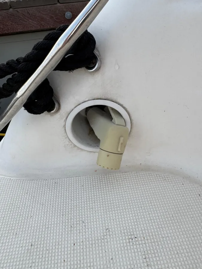 Polyester Speedboot Triton 225 Cuddy