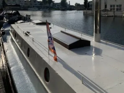 Staal Woonboot Stijlsteven 1900 Foto 4