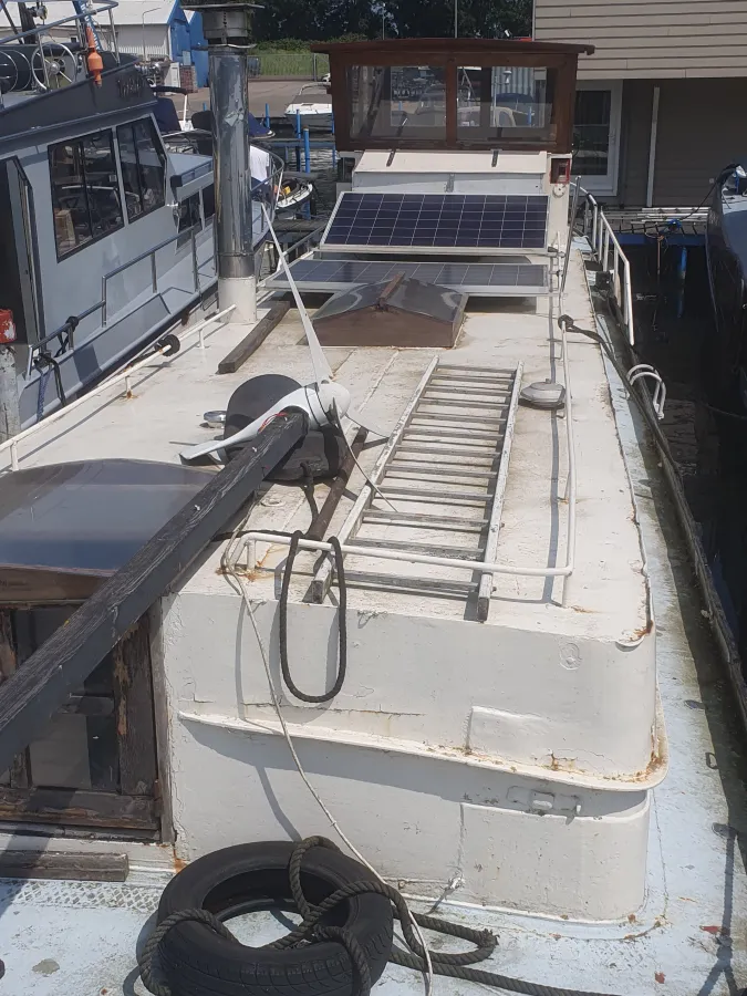 Staal Woonboot Stijlsteven 1900