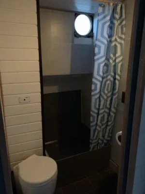 Staal Woonboot Stijlsteven 1900 Foto 6