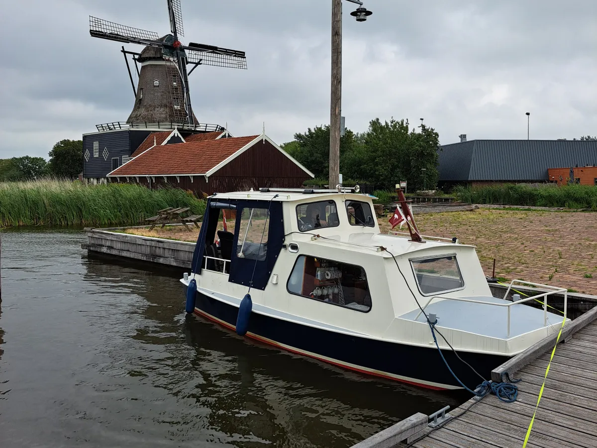 Steel Motorboat Liamer 650