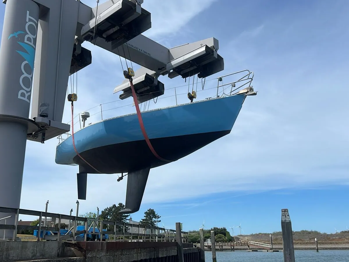 Polyester Sailboat Oyster One Off