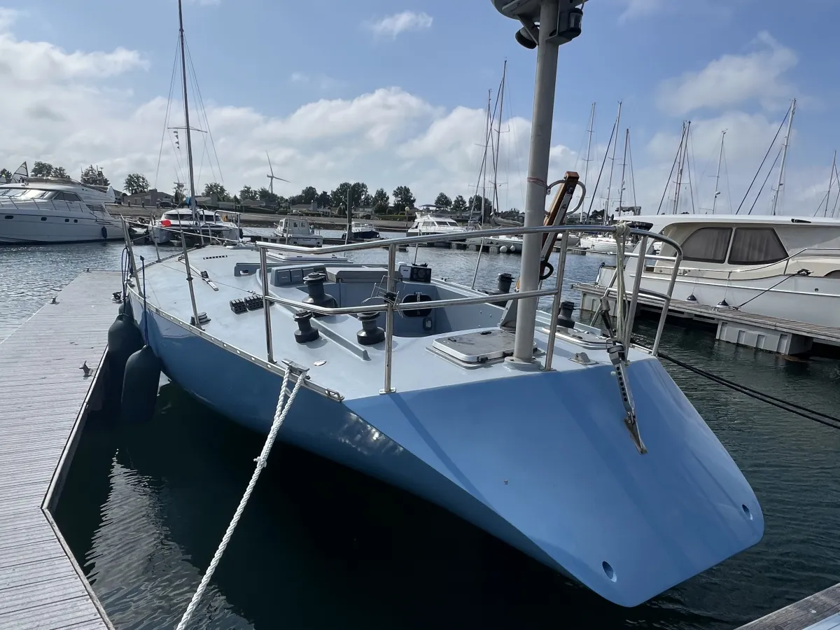 Polyester Sailboat Oyster One Off