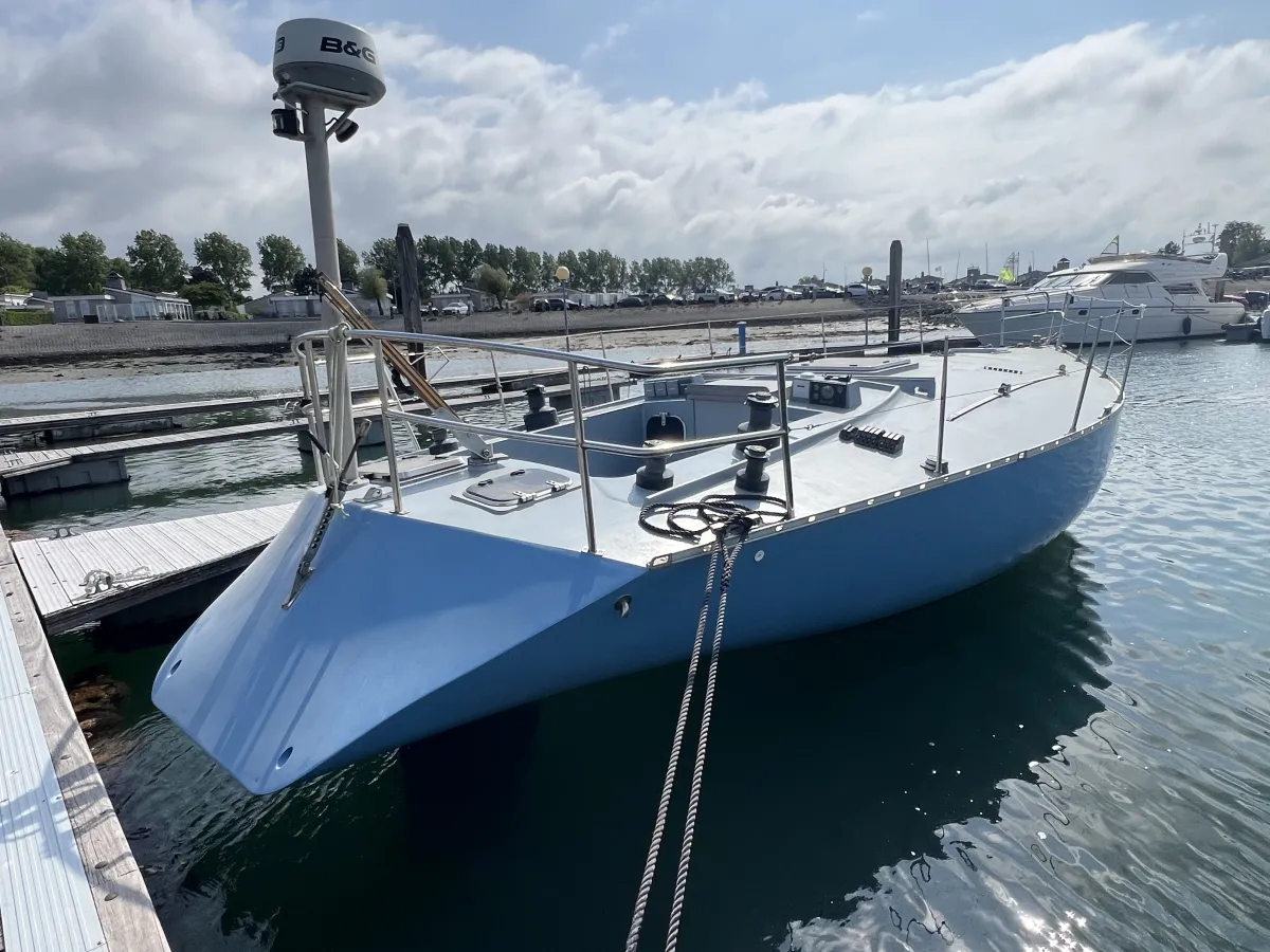 Polyester Sailboat Oyster One Off