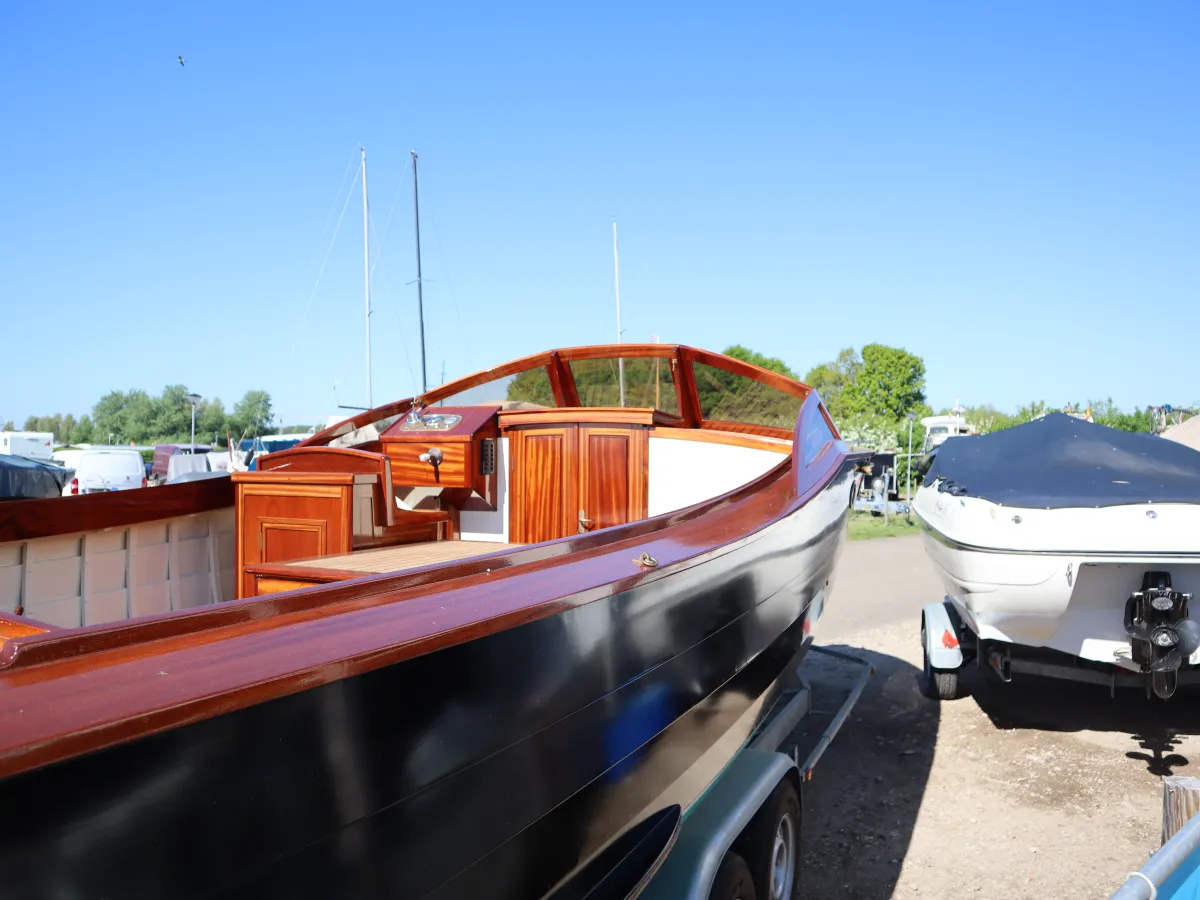 Hout Open motorboot Storebro Solo 25