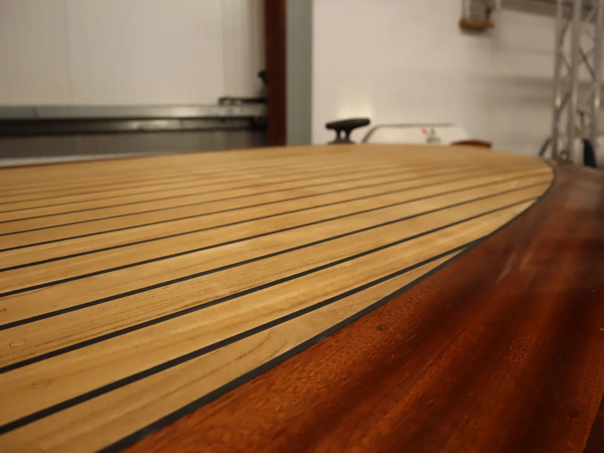 Hout Open motorboot Storebro Solo 25