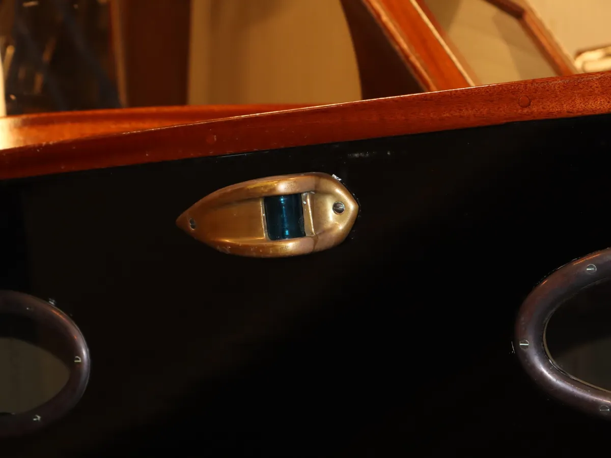 Hout Open motorboot Storebro Solo 25