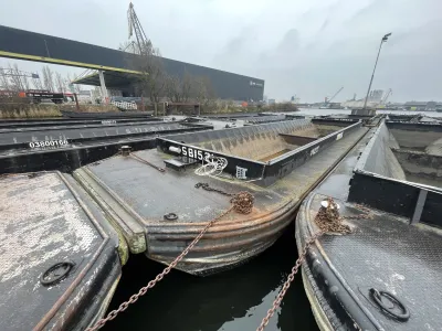 Staal Werkboot Vrachtduwbak SB521 Foto 15
