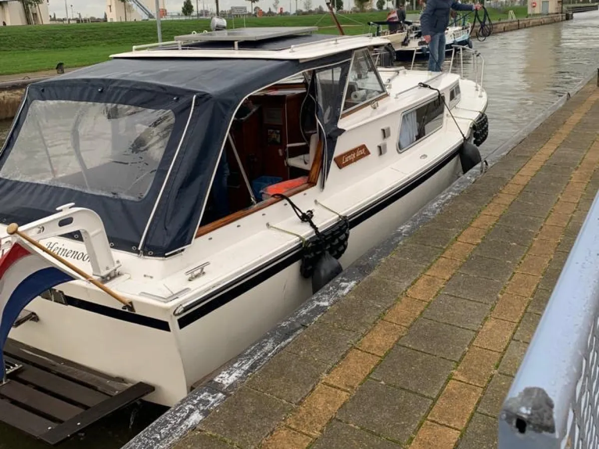 Polyester Motorboat Argo 30