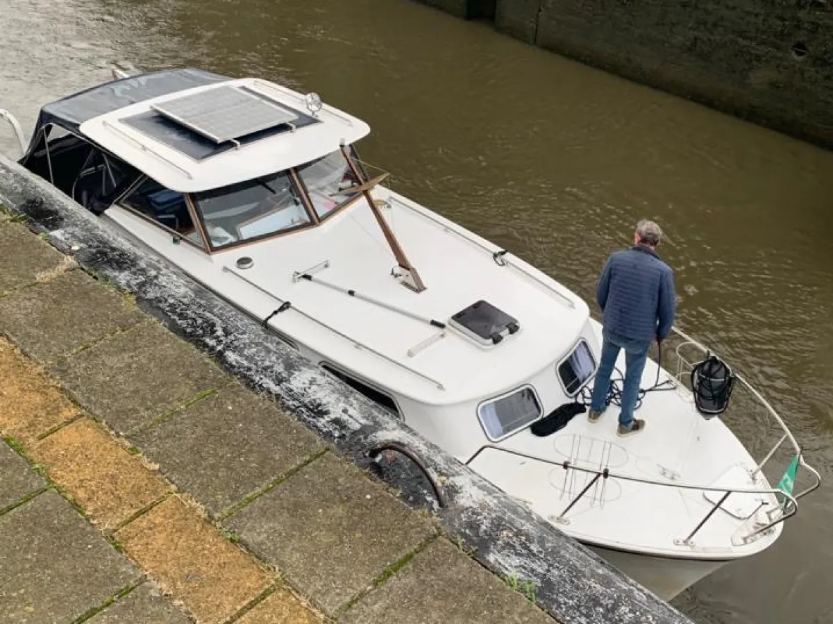 Polyester Motorboat Argo 30