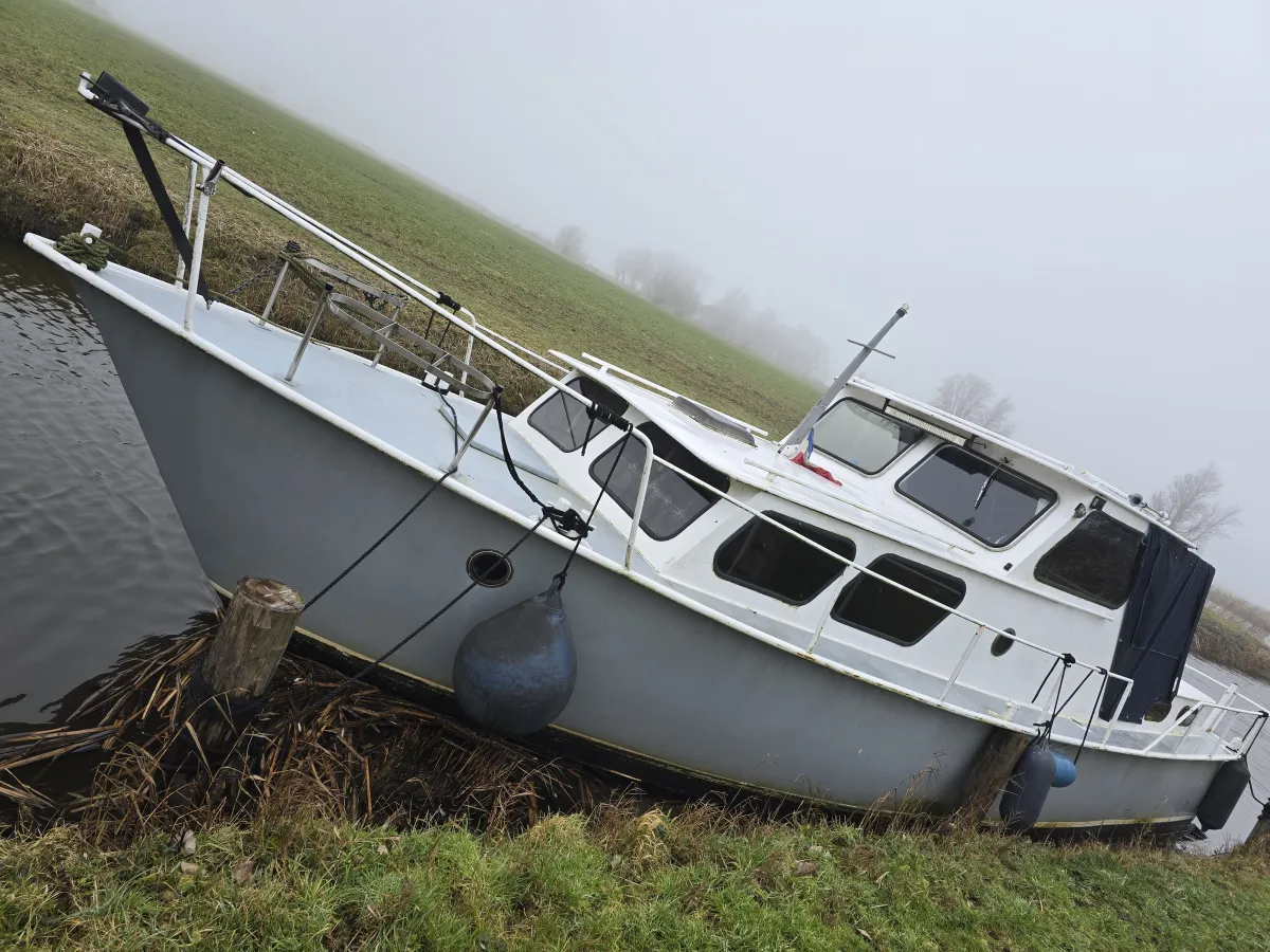 Staal Motorboot Motorboat 1100