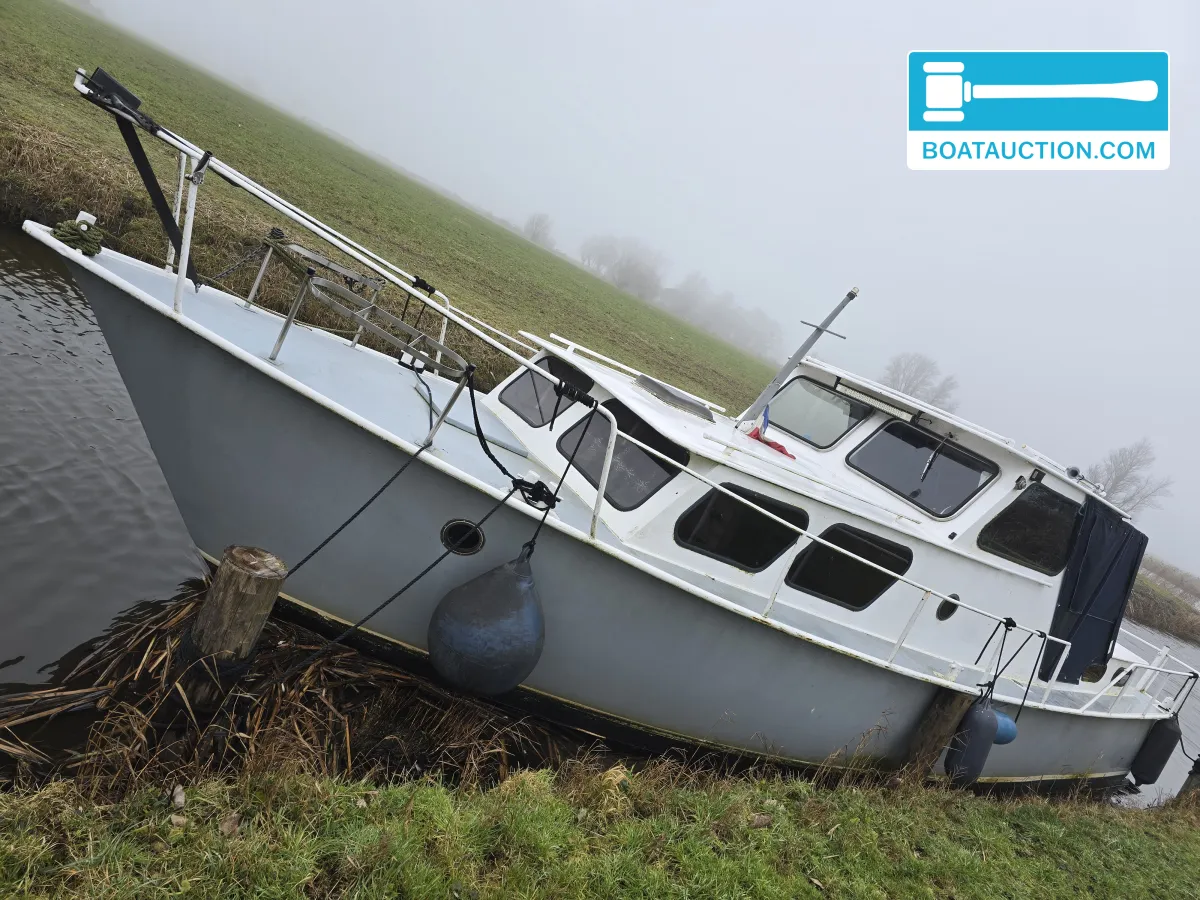 Thumbnail - Motorboat 1100