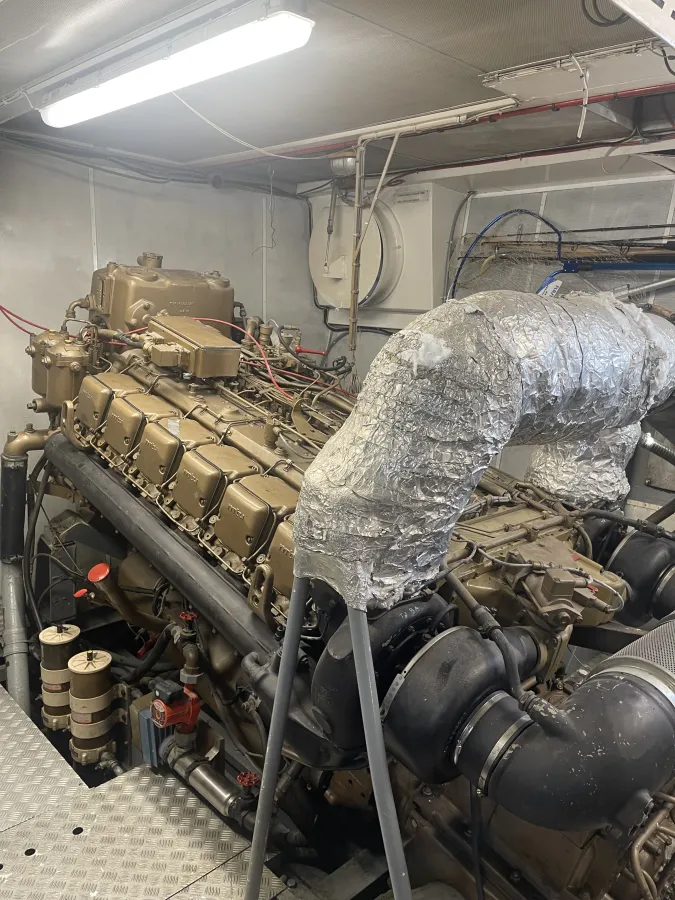 Holz Motorboot Admiral 25