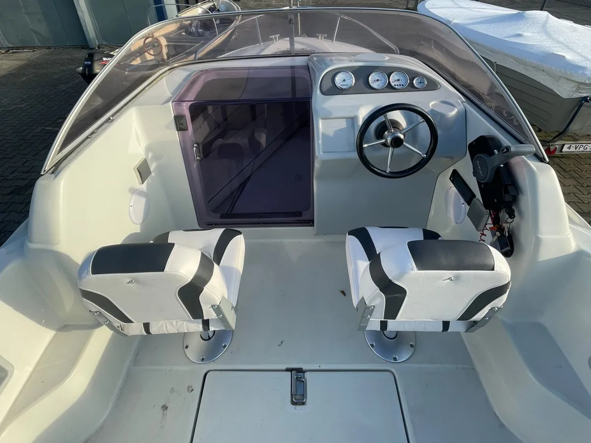 Polyester Sloop Galia Galeon 560 cruiser