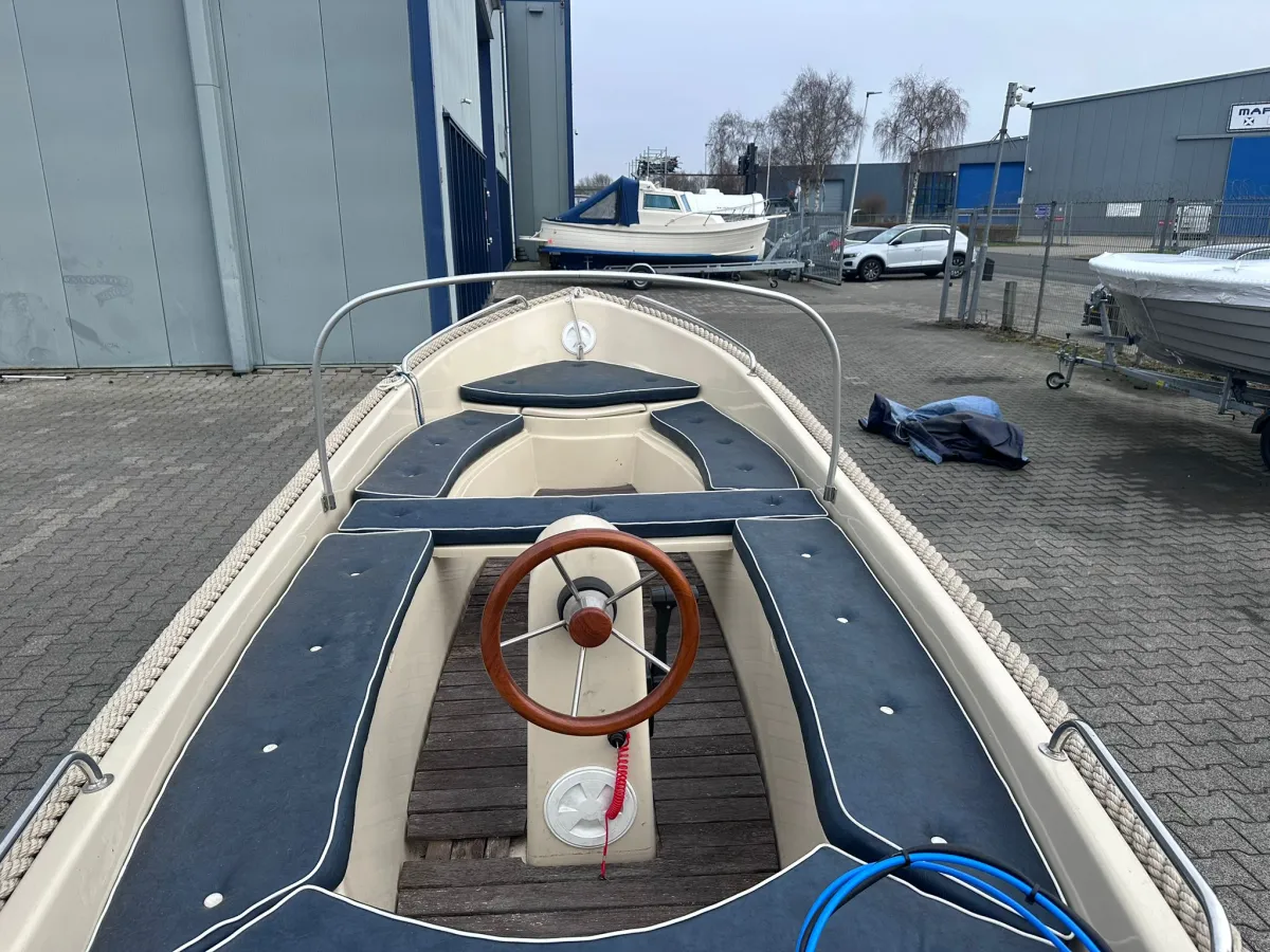 Polyester Barque Timeless 460 Classic