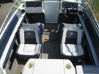 Polyester Speedboot Four Winns 170 Freedom Foto 3