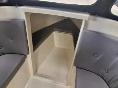 Polyester Sloep Wato 700 Foto 4