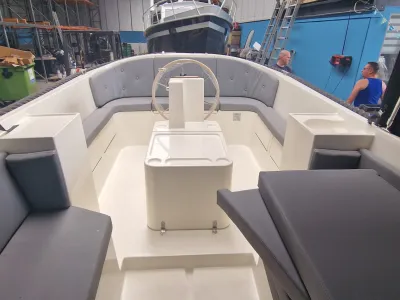 Polyester Sloep Wato 700 Foto 5