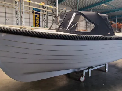 Polyester Sloep Wato 700 Foto 9