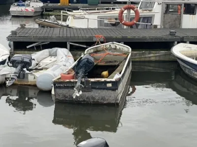 Steel Budgetboat Vlet 380 Photo 4