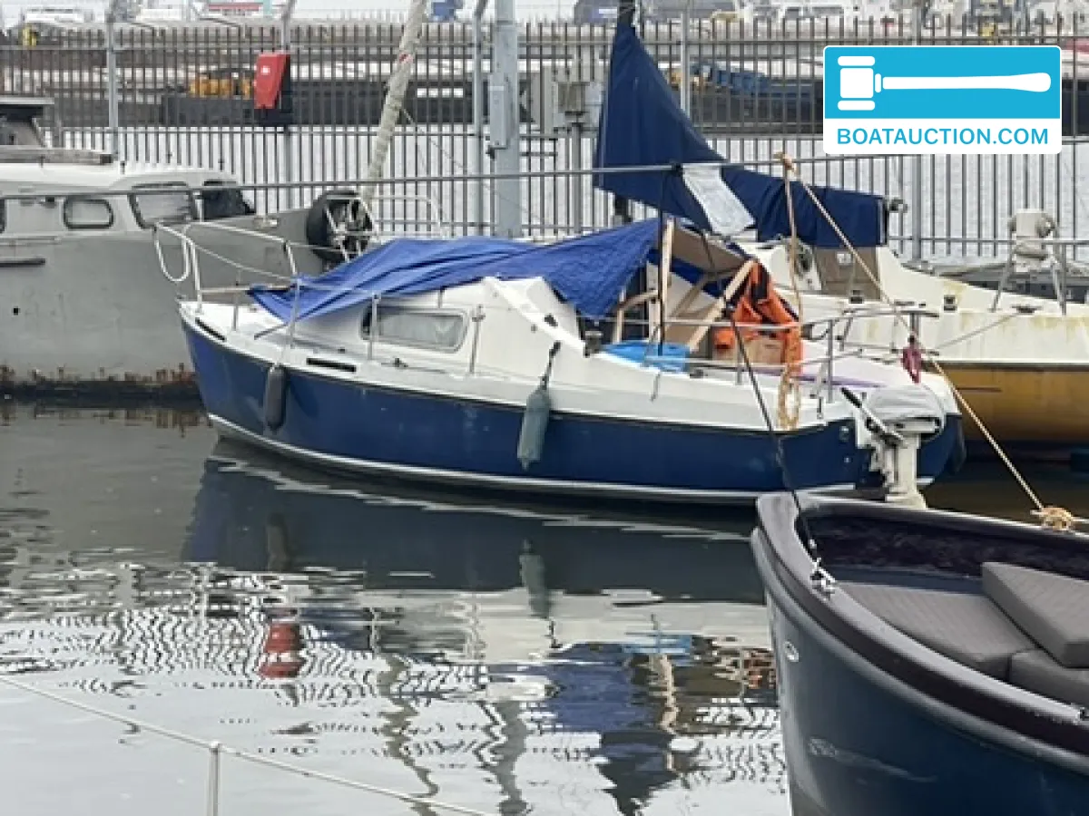 Thumbnail - Kajuitzeilboot 700