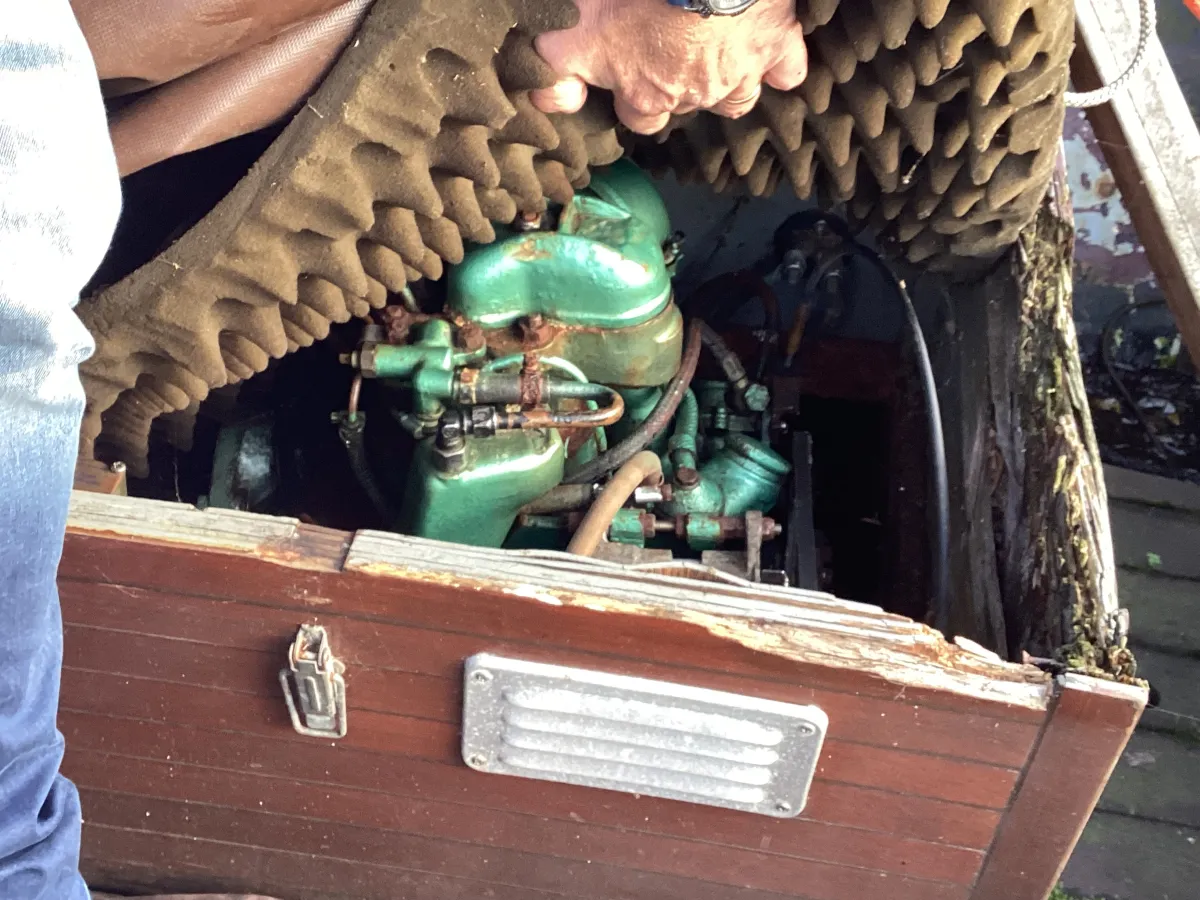 Steel Budgetboat Punter 500