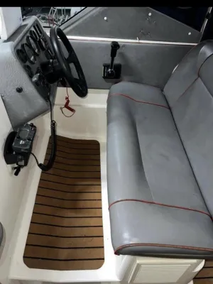 Polyester Motorboot Sealine 215 Foto 8