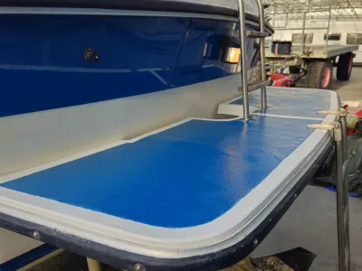 Polyester Motorboat Fairline 21 Weekender Photo 9