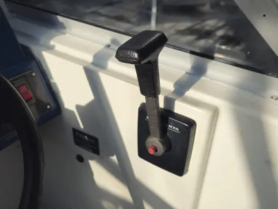 Polyester Motorboat Fairline 21 Weekender Photo 19