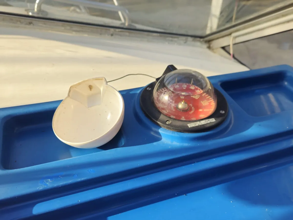 Polyester Motorboat Fairline 21 Weekender