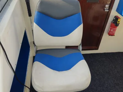 Polyester Motorboat Fairline 21 Weekender Photo 29