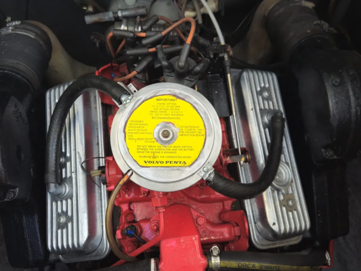 Polyester Motorboat Fairline 21 Weekender