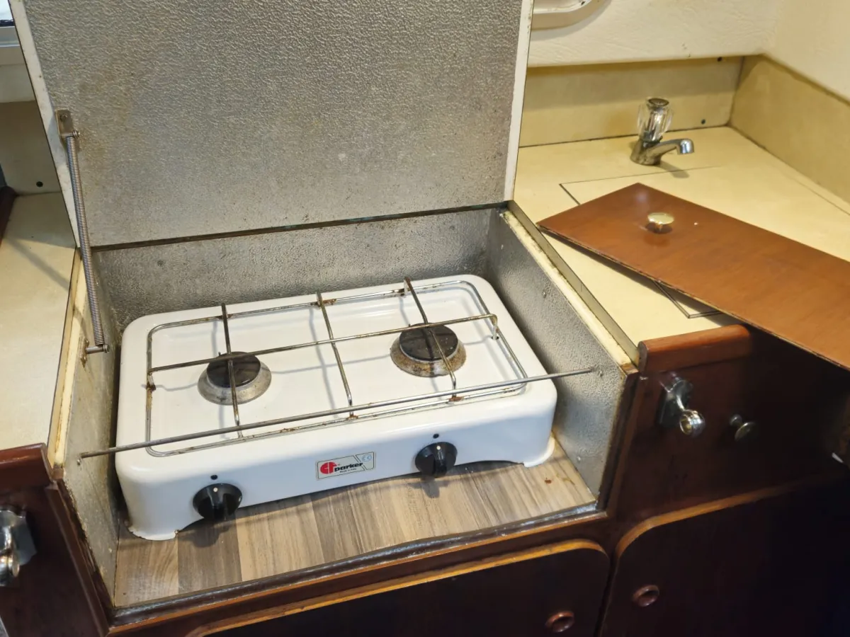 Polyester Motorboat Fairline 21 Weekender