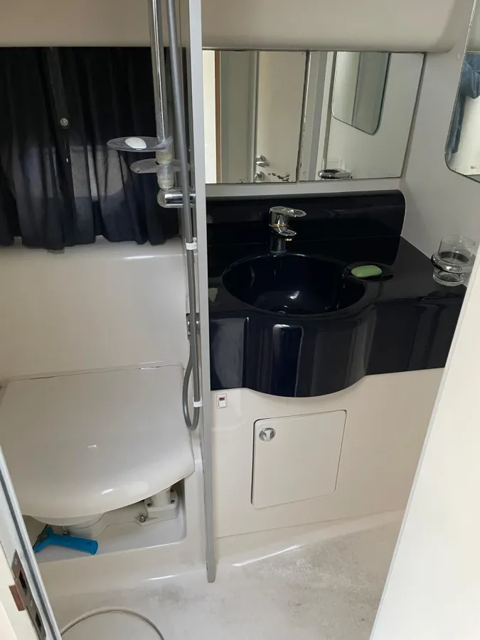 Polyester Motorboot Princess 360 Flybridge