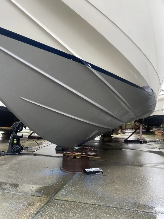 Polyester Motorboot Princess 360 Flybridge