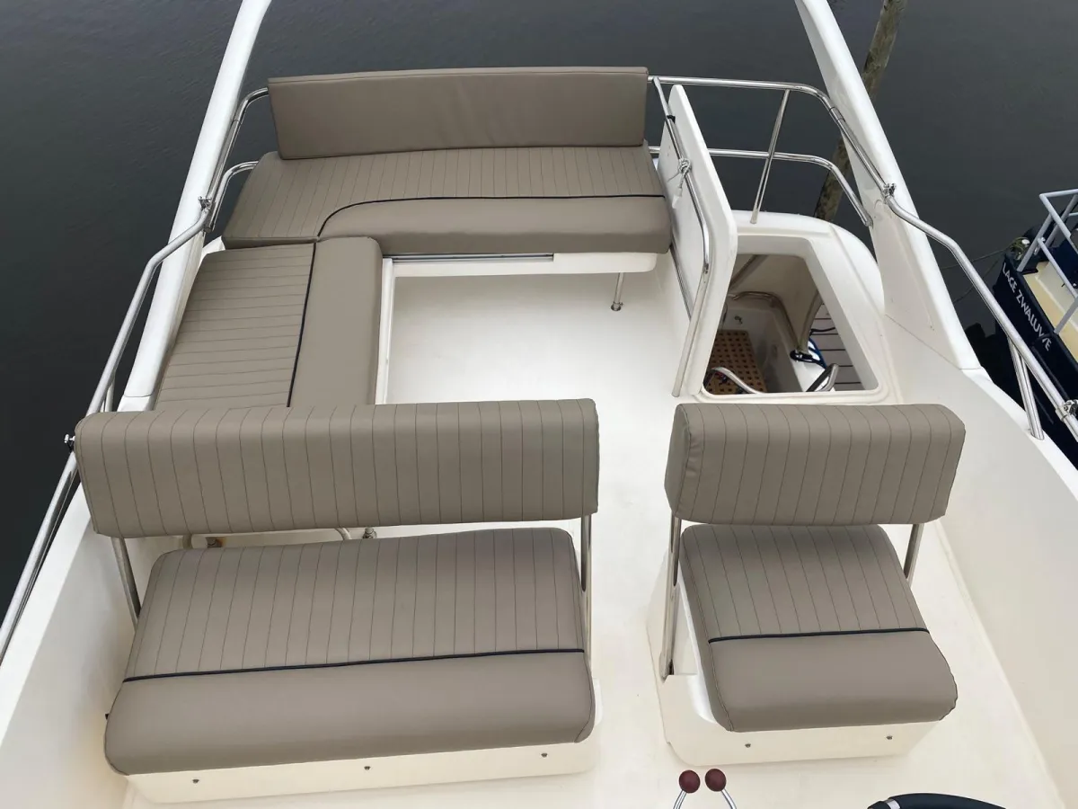 Polyester Motorboot Princess 360 Flybridge