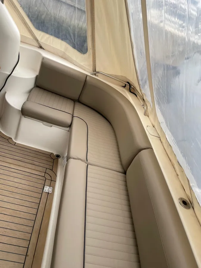 Polyester Motorboot Princess 360 Flybridge