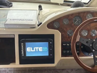 Polyester Motorboot Princess 360 Flybridge Foto 7